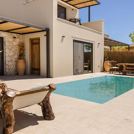 Hilaritas Luxury Suites Sea View, Private Pool & Jacuzzi Paradise Ratzaklíon 외부 사진