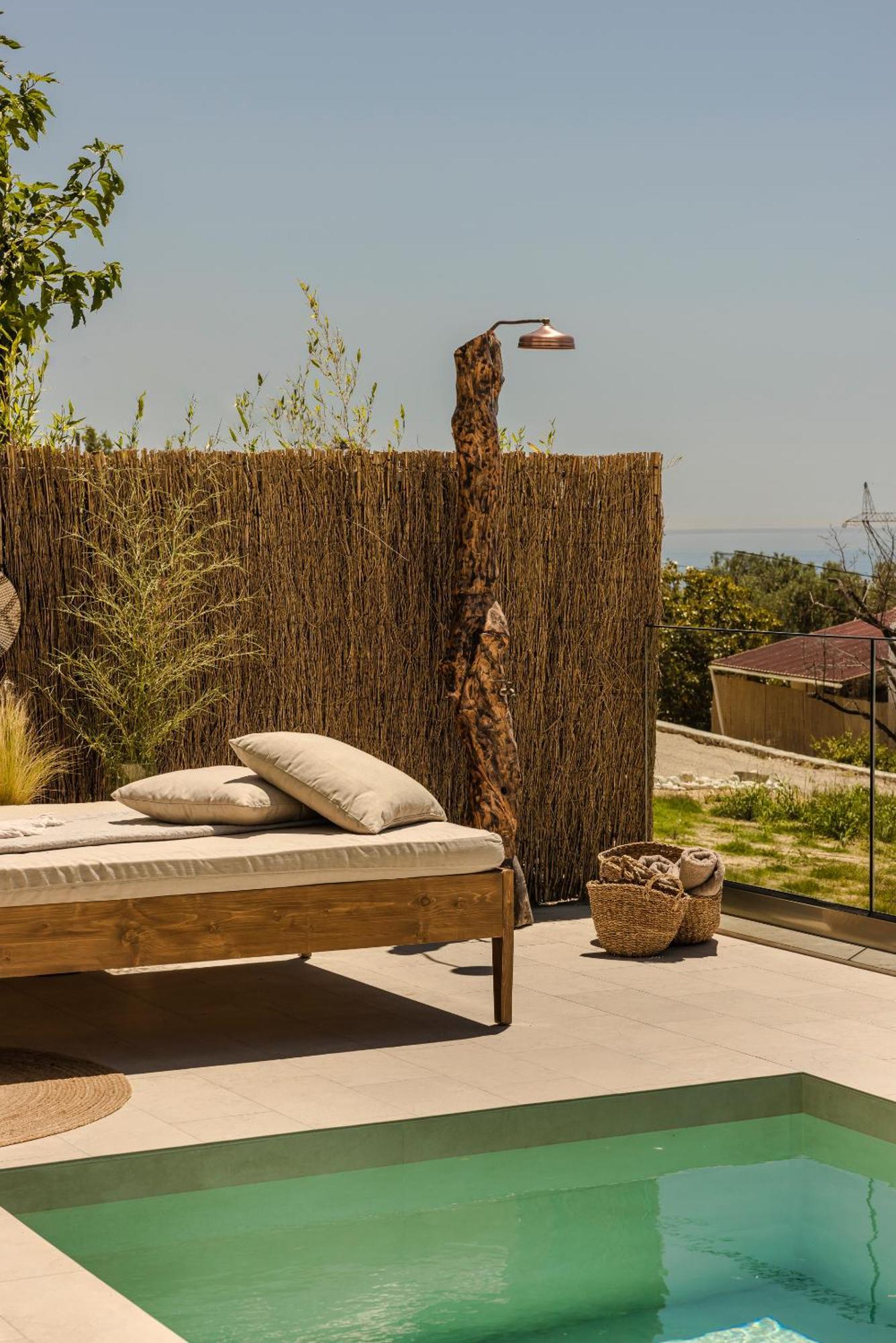 Hilaritas Luxury Suites Sea View, Private Pool & Jacuzzi Paradise Ratzaklíon 외부 사진
