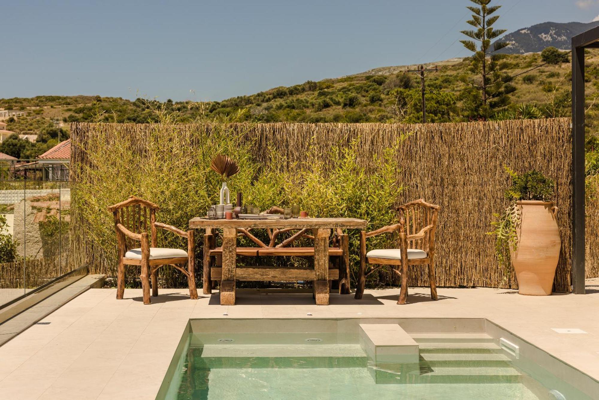 Hilaritas Luxury Suites Sea View, Private Pool & Jacuzzi Paradise Ratzaklíon 외부 사진