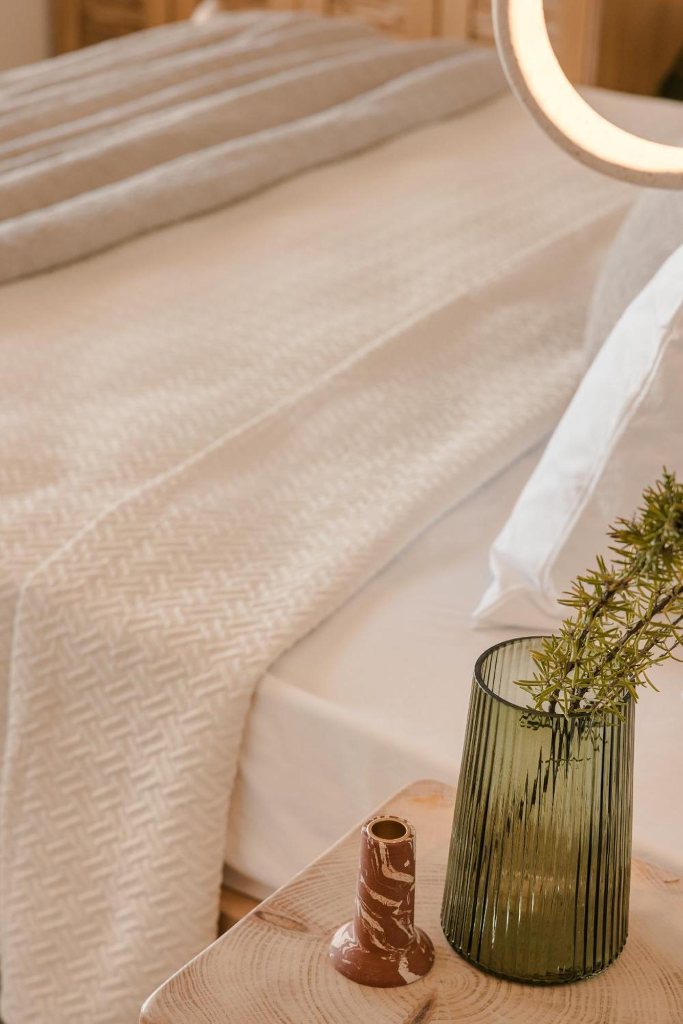 Hilaritas Luxury Suites Sea View, Private Pool & Jacuzzi Paradise Ratzaklíon 외부 사진
