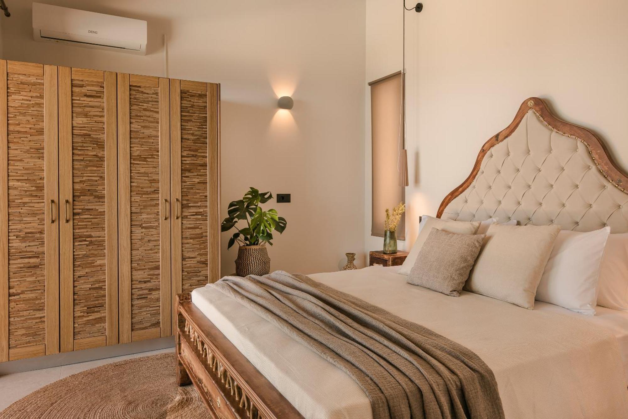 Hilaritas Luxury Suites Sea View, Private Pool & Jacuzzi Paradise Ratzaklíon 외부 사진