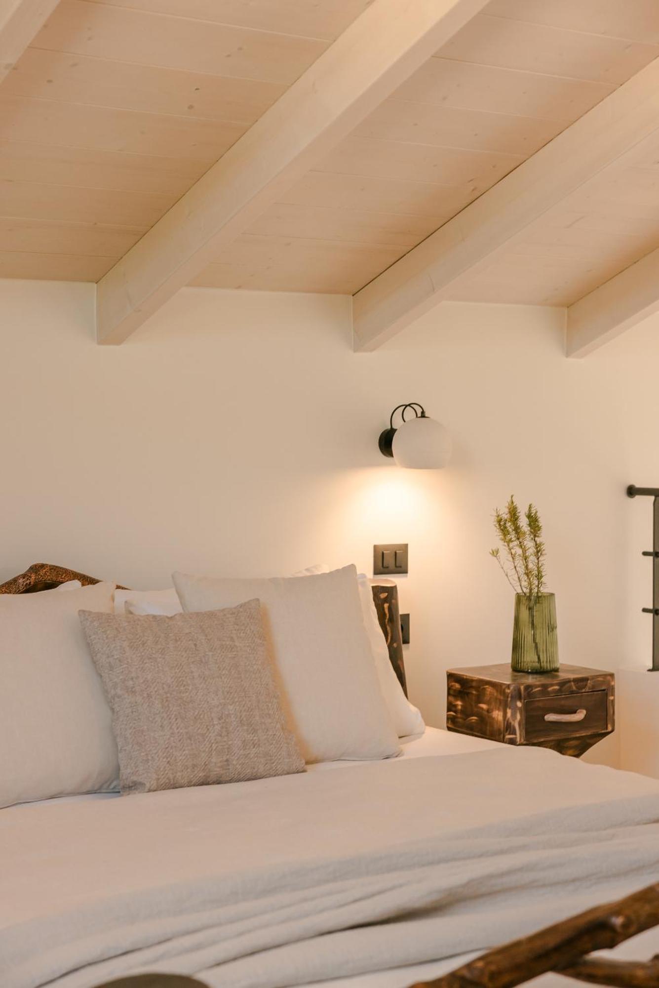 Hilaritas Luxury Suites Sea View, Private Pool & Jacuzzi Paradise Ratzaklíon 외부 사진