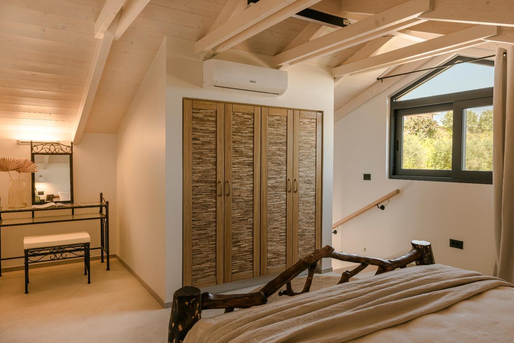 Hilaritas Luxury Suites Sea View, Private Pool & Jacuzzi Paradise Ratzaklíon 외부 사진