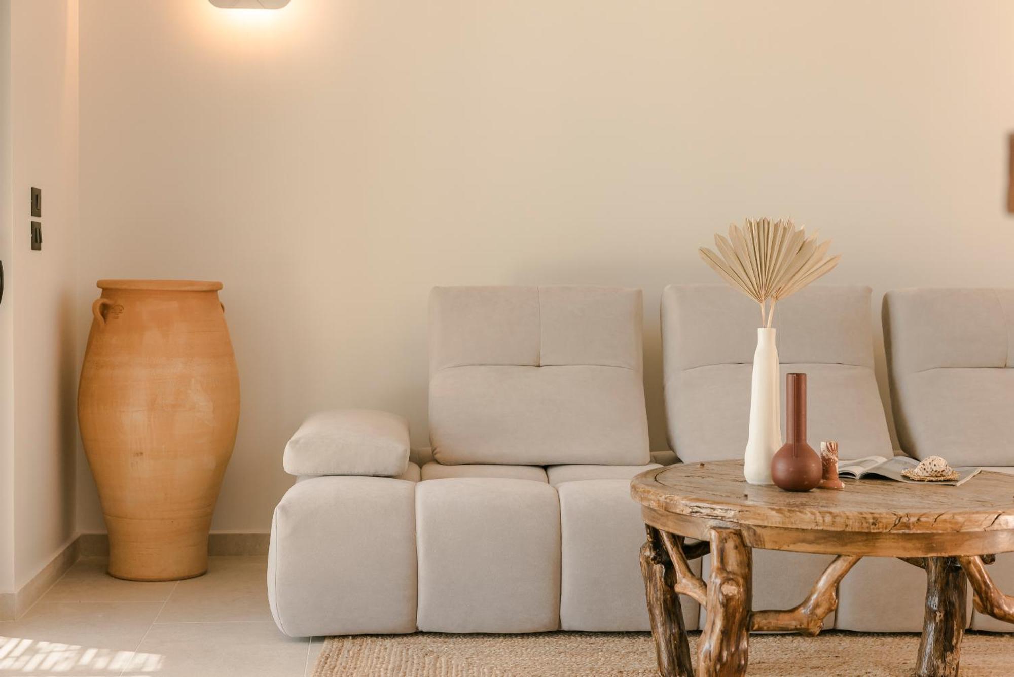 Hilaritas Luxury Suites Sea View, Private Pool & Jacuzzi Paradise Ratzaklíon 외부 사진