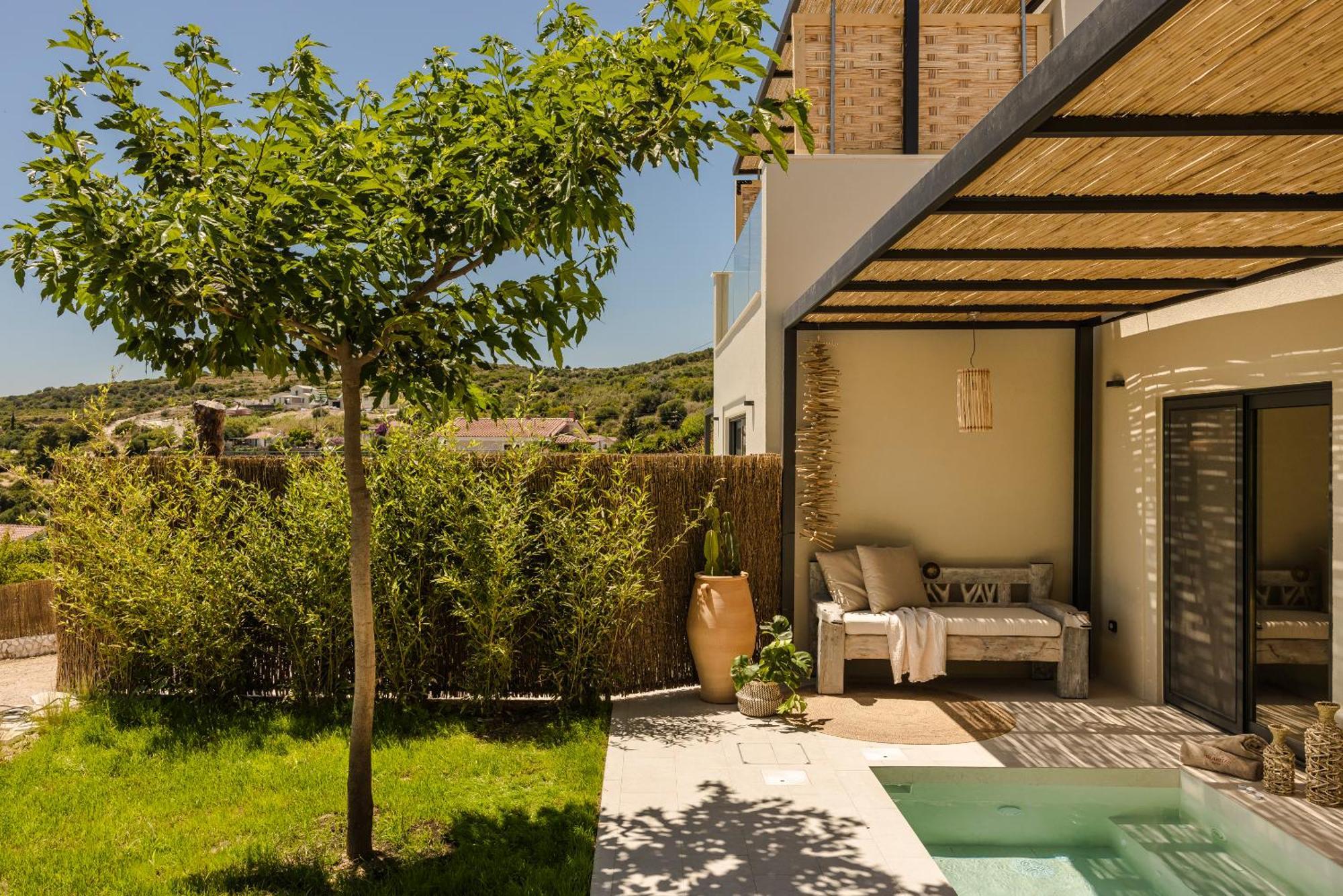 Hilaritas Luxury Suites Sea View, Private Pool & Jacuzzi Paradise Ratzaklíon 외부 사진
